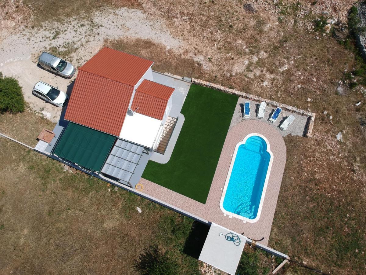 Villa Nane Garden House With Heated Pool Mirce Exterior foto