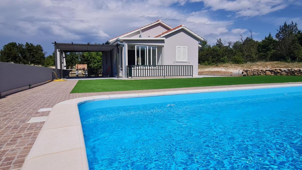Villa Nane Garden House With Heated Pool Mirce Exterior foto